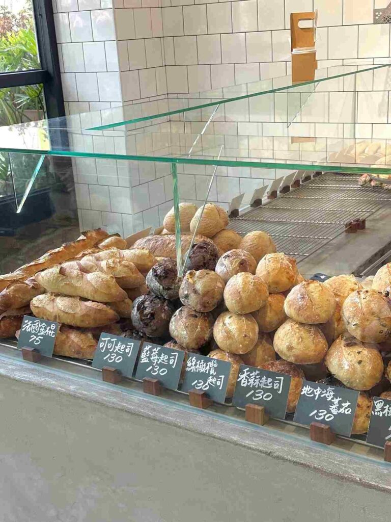 台中┃多爾法式烘焙 Dore French Bakehouse：早午餐、麵包跟甜點都好好吃！