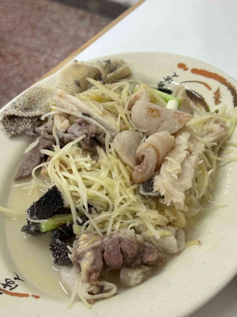台南┃阿榮牛肉湯：麻豆在地人推薦的溫體牛料理，炒牛雜超下飯！