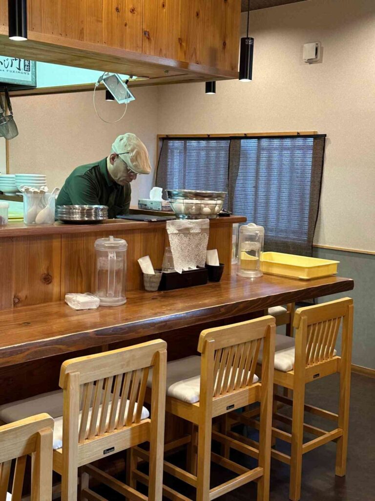 奈良┃ふじ門製麺店面小巧溫馨