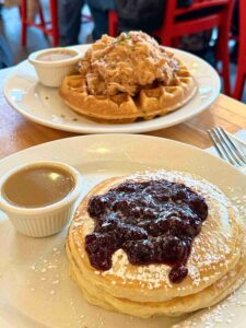 Read more about the article 紐約┃Clinton Street Baking Company ：曾獲紐約雜誌評為「全城最佳鬆餅」，和最好吃的maple butter！