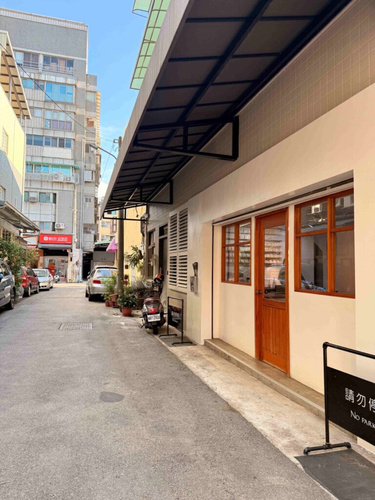 台中｜Crepe Cocoya：隱身草悟道巷弄的日式千層蛋糕，漂亮又好吃！