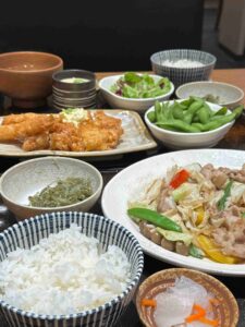 Read more about the article 台中┃彌生軒 やよい軒：無限續米飯超好吃，在台灣也能感受道地日本餐桌文化！
