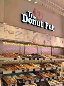 Read more about the article 紐約┃The Donut Pub：全天候都能吃到甜甜圈的幸福味道