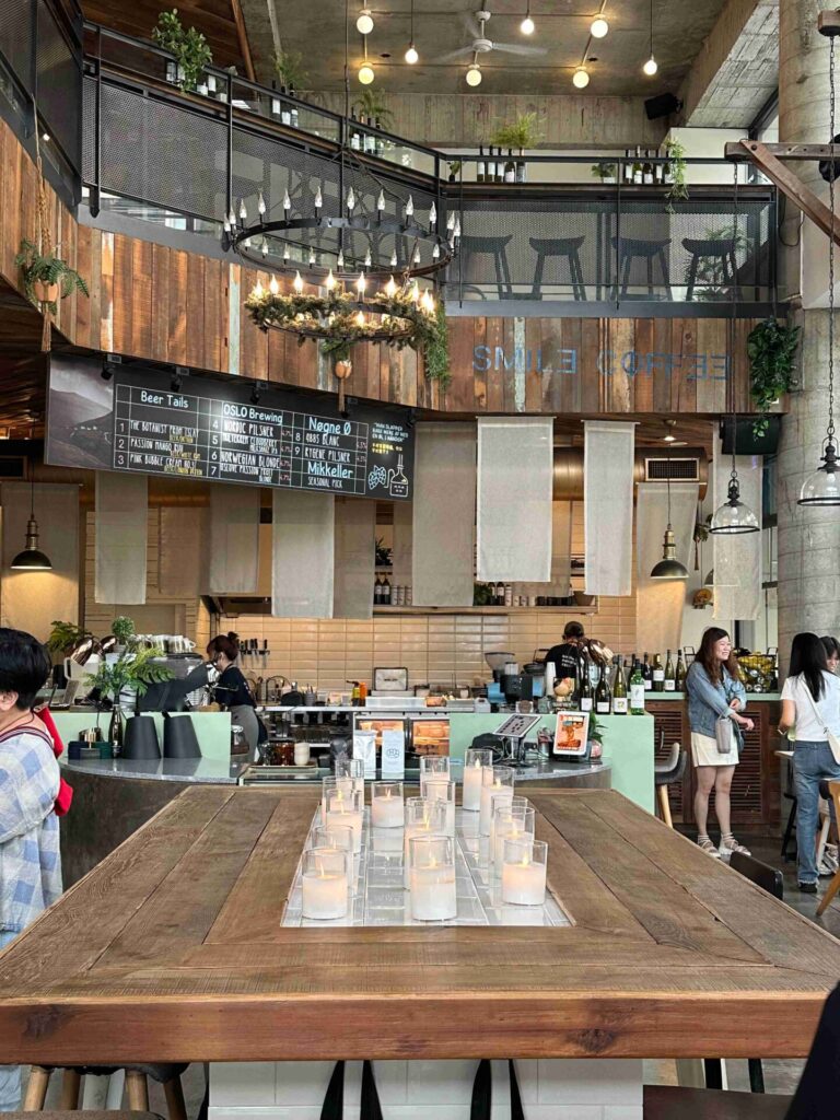 台中美食｜憲賣咖啡 熱河店：北歐風空間裡的療癒早晨時光，必吃北歐招牌早餐Plus！