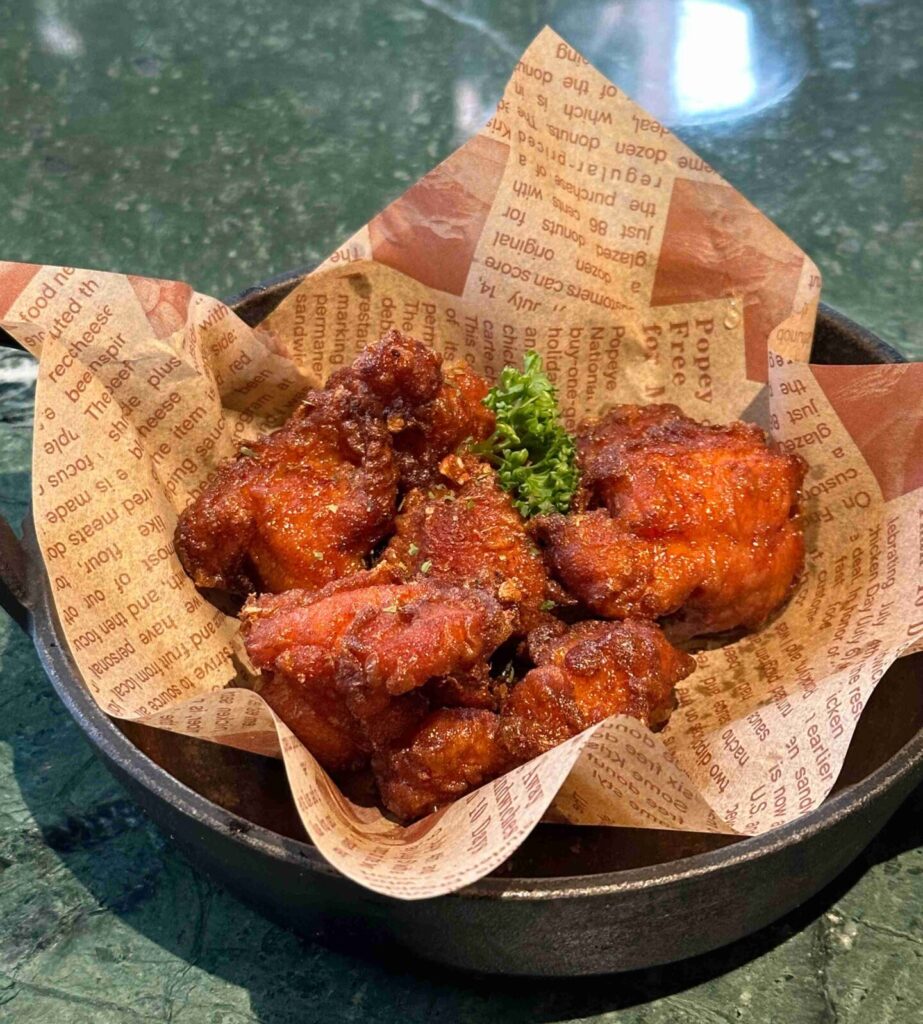 台中美食｜今鶴 JiNHER 公益店：義式餐酒館，早午餐與舒芙蕾一次滿足！