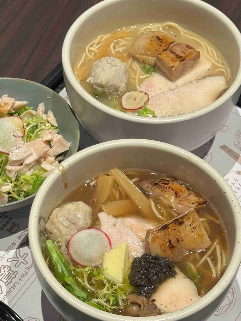 台中美食｜雞湯桑Torisan： 濃郁雞白湯暖入心，LaLaport美食街拉麵新開幕！