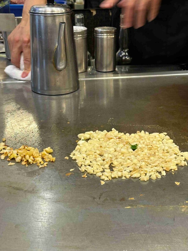 台中｜嘉賓平價鐵板燒：在地人激推的超香鐵板燒，不排隊吃不到！