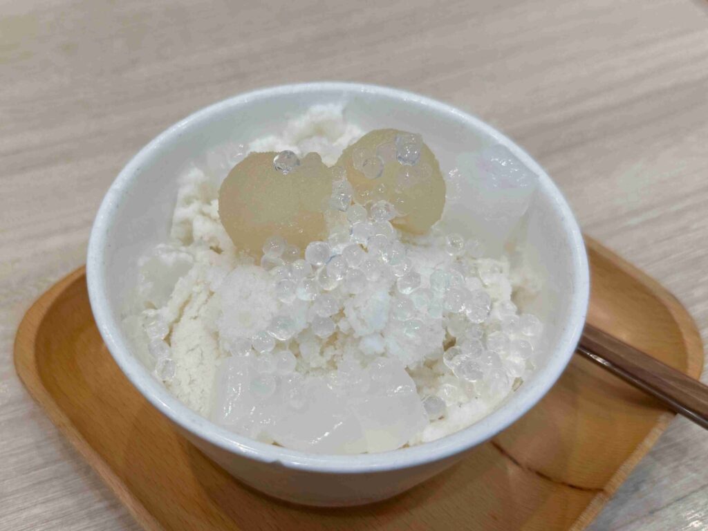 香港灣仔｜C DESSERT：人氣港式糖水店，必吃62顆龍眼做成的龍凰冰！
