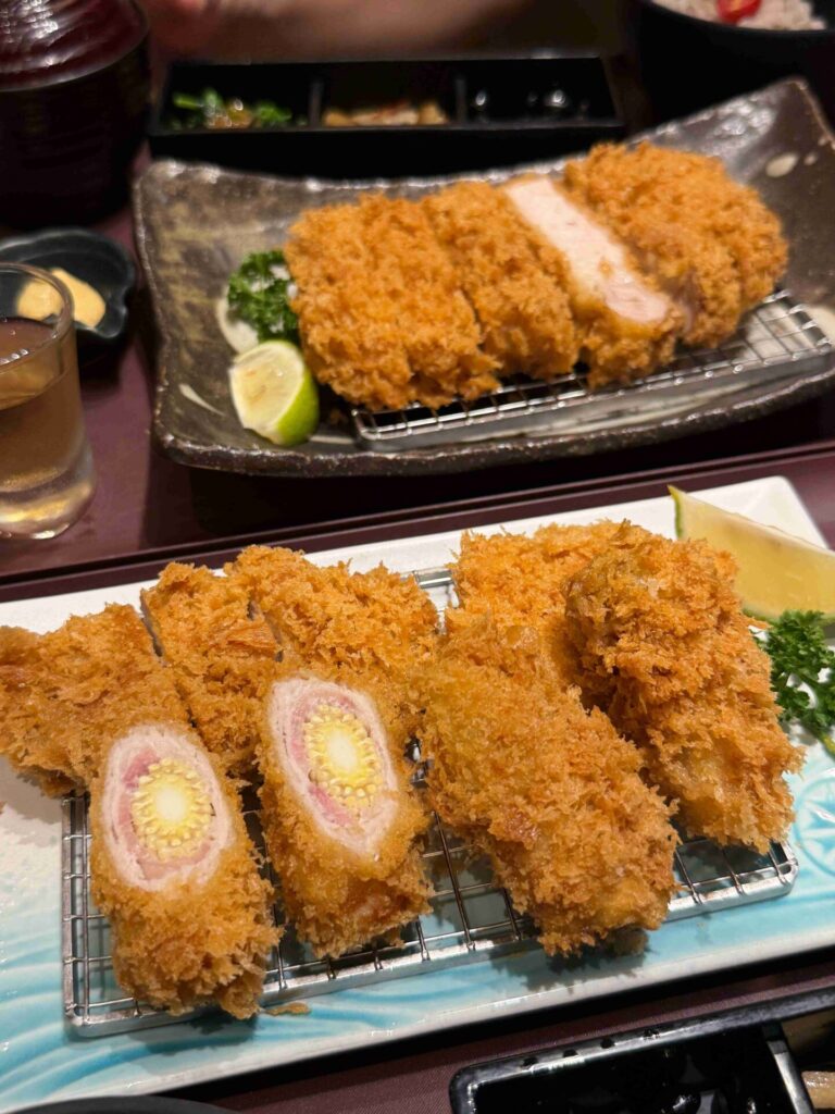 台中美食|勝博殿:大推特上厚切老饕豬排,超厚超多汁,炸牡蠣也沒失望!