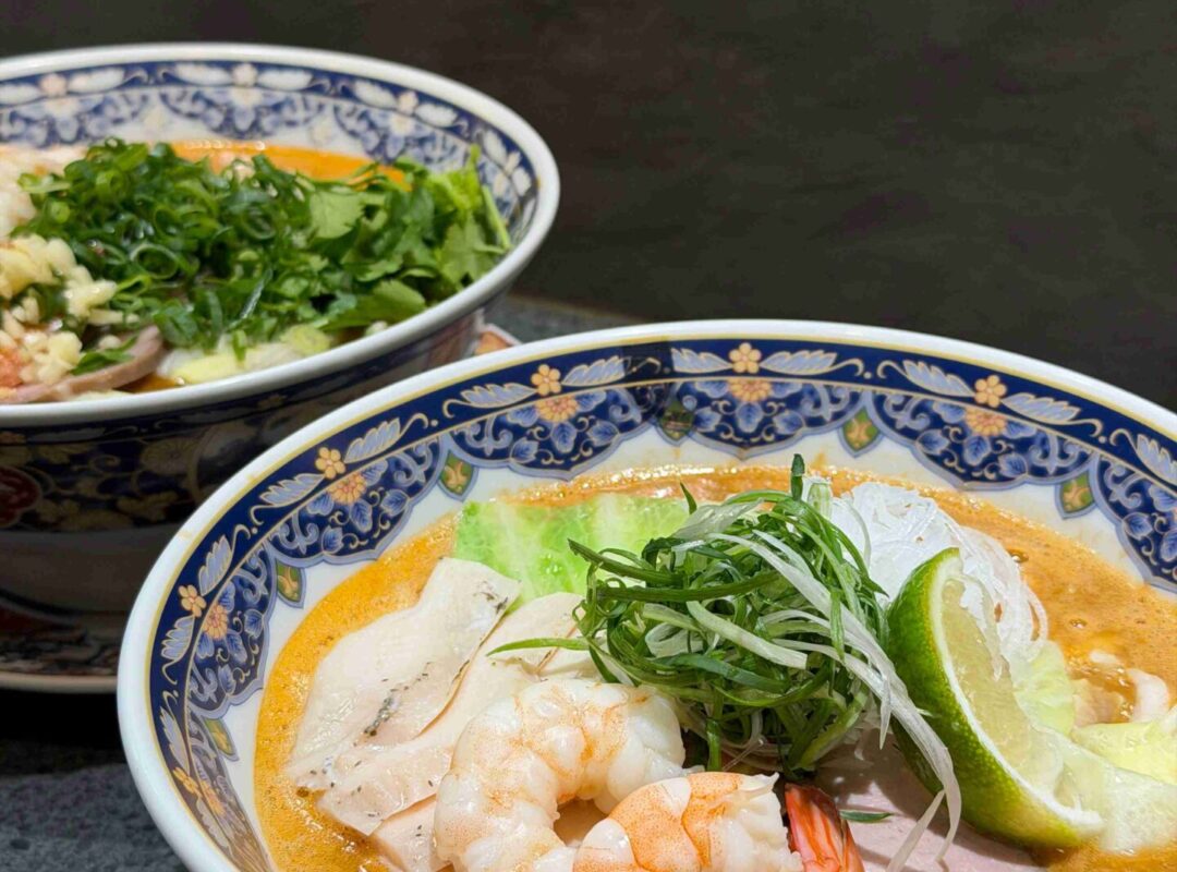 台中┃麵屋海鳴：湯頭濃郁、蝦味爆炸，讓我又回訪的拉麵店！