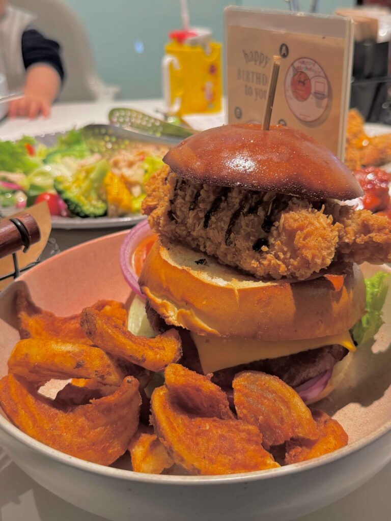 台中美食|Second Floor:免費的兒童餐連大人都覺得很好吃!親子餐廳首選!