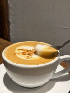 Read more about the article 台中┃Toyohara Coffee Roasters：在百年老屋裡喝咖啡，特別好喝！