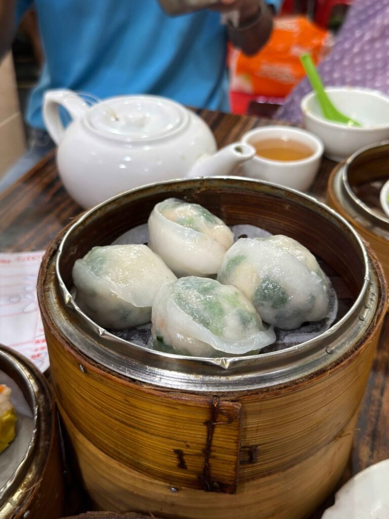 香港堅尼地城｜新興食家：許多明星愛的老店，真的值得排隊嗎？
