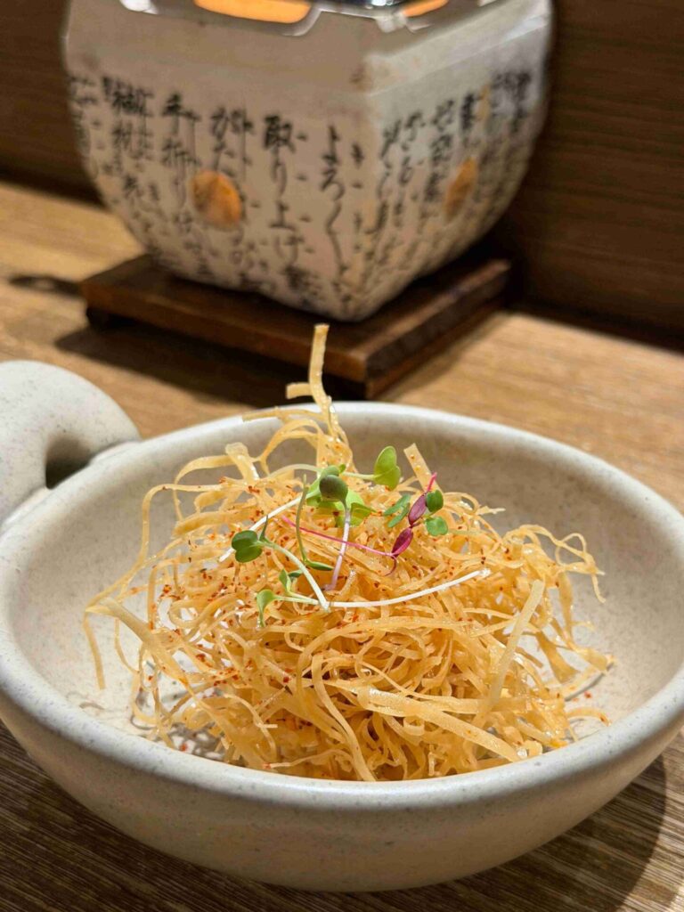 台中美食｜客觀炭火小料理：挽肉有點小失望，但大推十勝布丁！客觀炭火小料理｜除了漢堡排有點失望，整體都不錯！