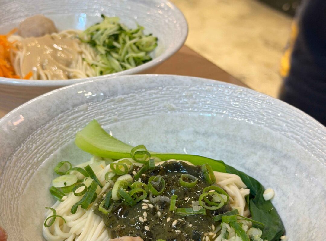 台中┃振興行麵館：價格偏高，但麵食好吃無負擔的溫馨小店！
