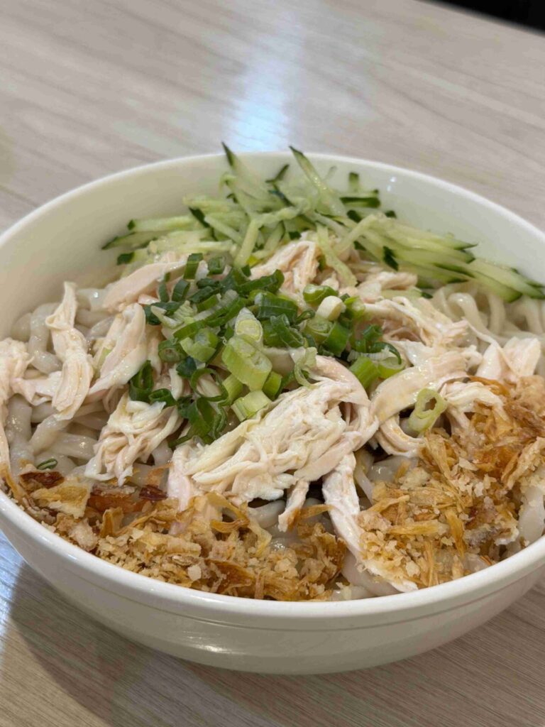 台中美食|大王麻辣乾麵:輕輕辣就有辣,是辣的很舒服的乾麵!大王麻辣乾麵-永福總店|豆乾好吃,不辣的雞絲麵也滿香的!